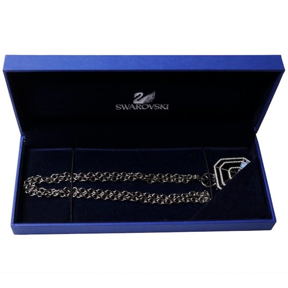 Swarovski Pirates of the Caribbean Pendant Necklace - Picture 1 of 4